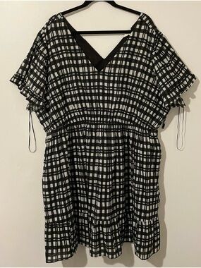 Terra & Sky Black and White Gingham Print V Neck Cute Short Dress Plus Size 4X
